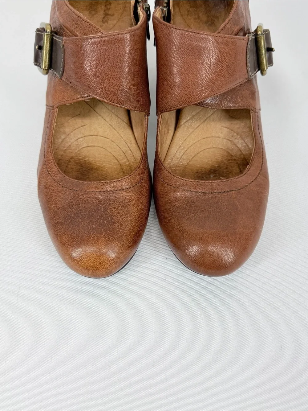 Clarks Indigo Women’s size 8 Brown Leather Mary Jane Heels - Picture 4 of 15
